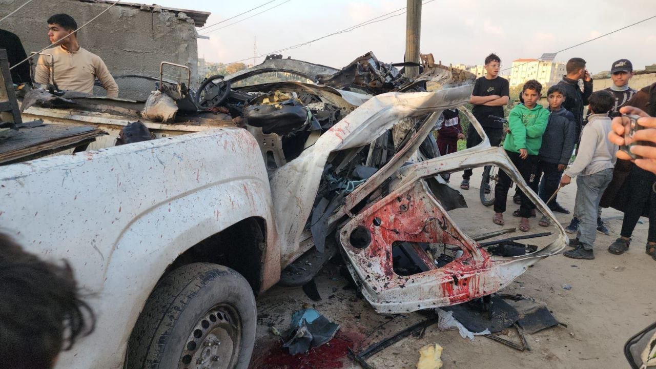 Israeli airstrike kills 6 securing aid truck