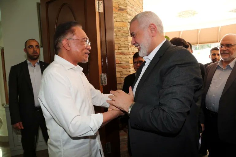 Haneyya meets Malaysian Prime Minister