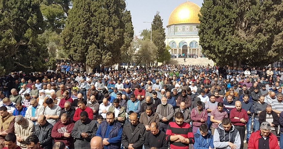 50000 Muslims Perform Friday Prayer At Al-Aqsa Mosque