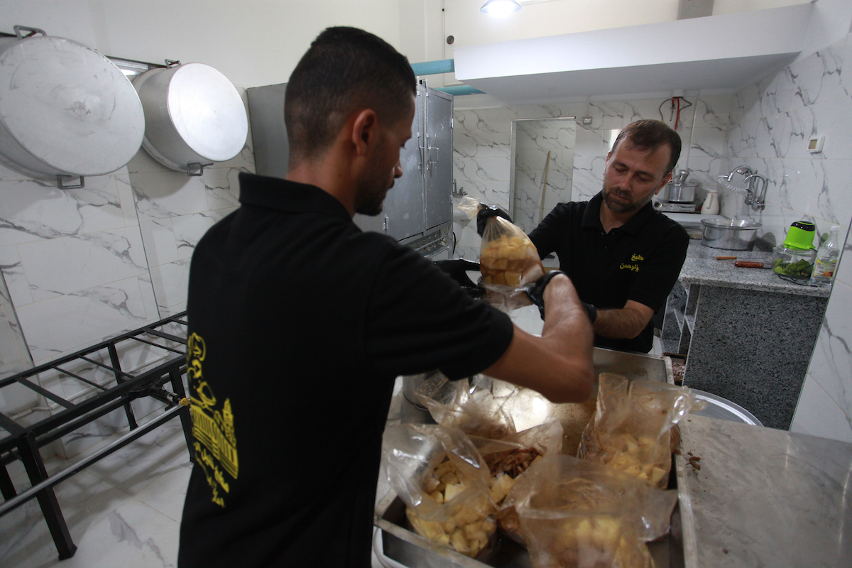 Louay Qafisha a Palestinian deportee from the West Bank showcased his culinary talents on September 17 2023 in Gaza City. He opened 