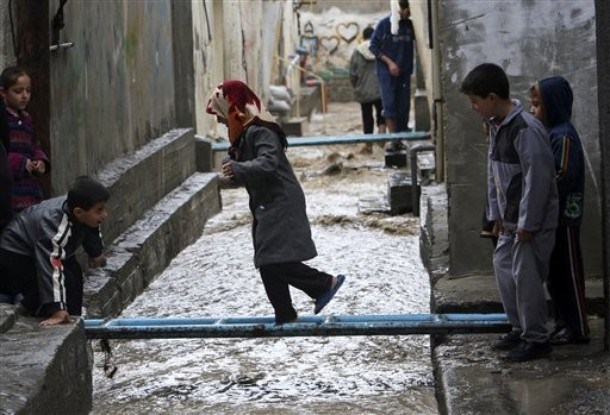 Israeli settlers flood Zbobah village in Jenin