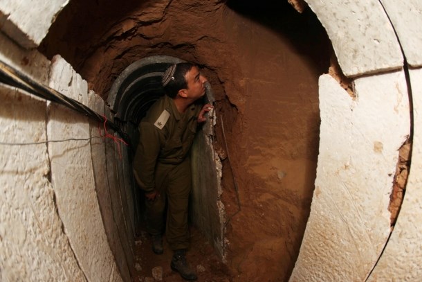 Agents for Israeli intelligence search for tunnels in Gaza after the storm